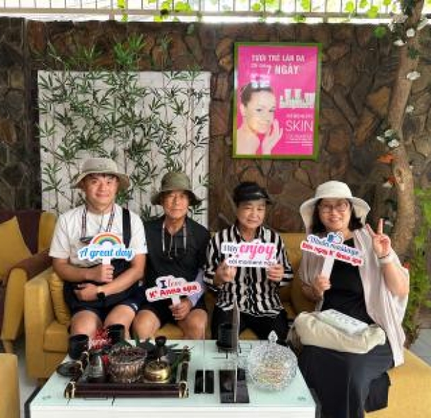 THỨ 2 – NGÀY CƠ THỂ BẮT ĐẦU “PHẢN ĐỐI” VÀ K’ANNA SPA BẮT ĐẦU GIẢI CỨU